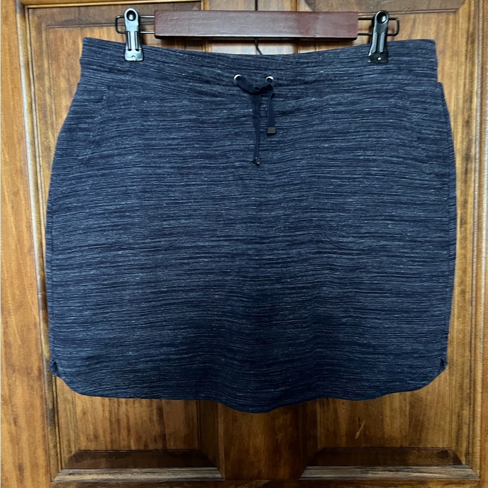 Croft and Barrow Blue Skort